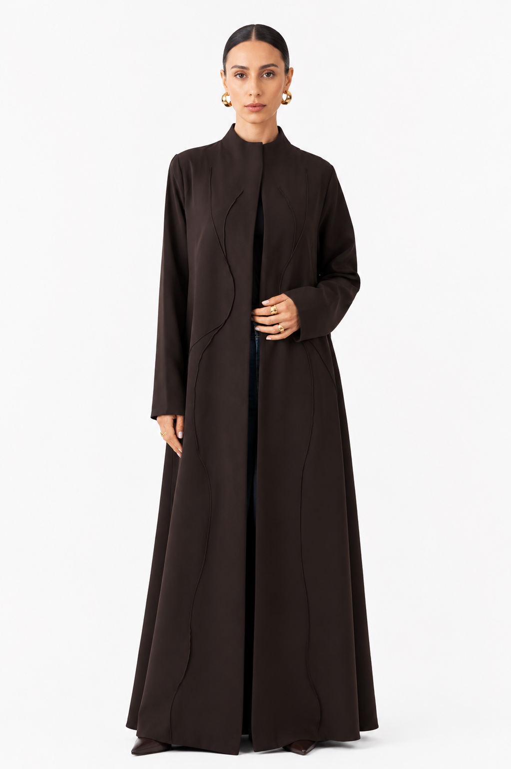 THE DETAILED ABAYA
